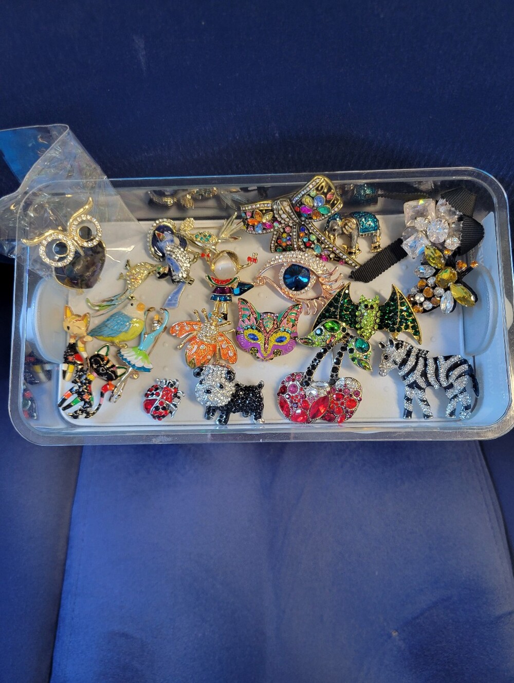 Colorful Assorted Rhinestone Brooches Pin Lot - Picture 1 of 7
